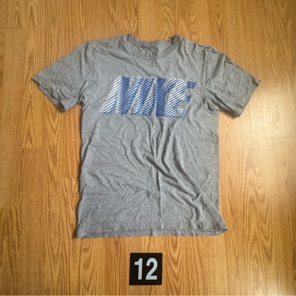 Men’s Nike Gray T-Shirt S